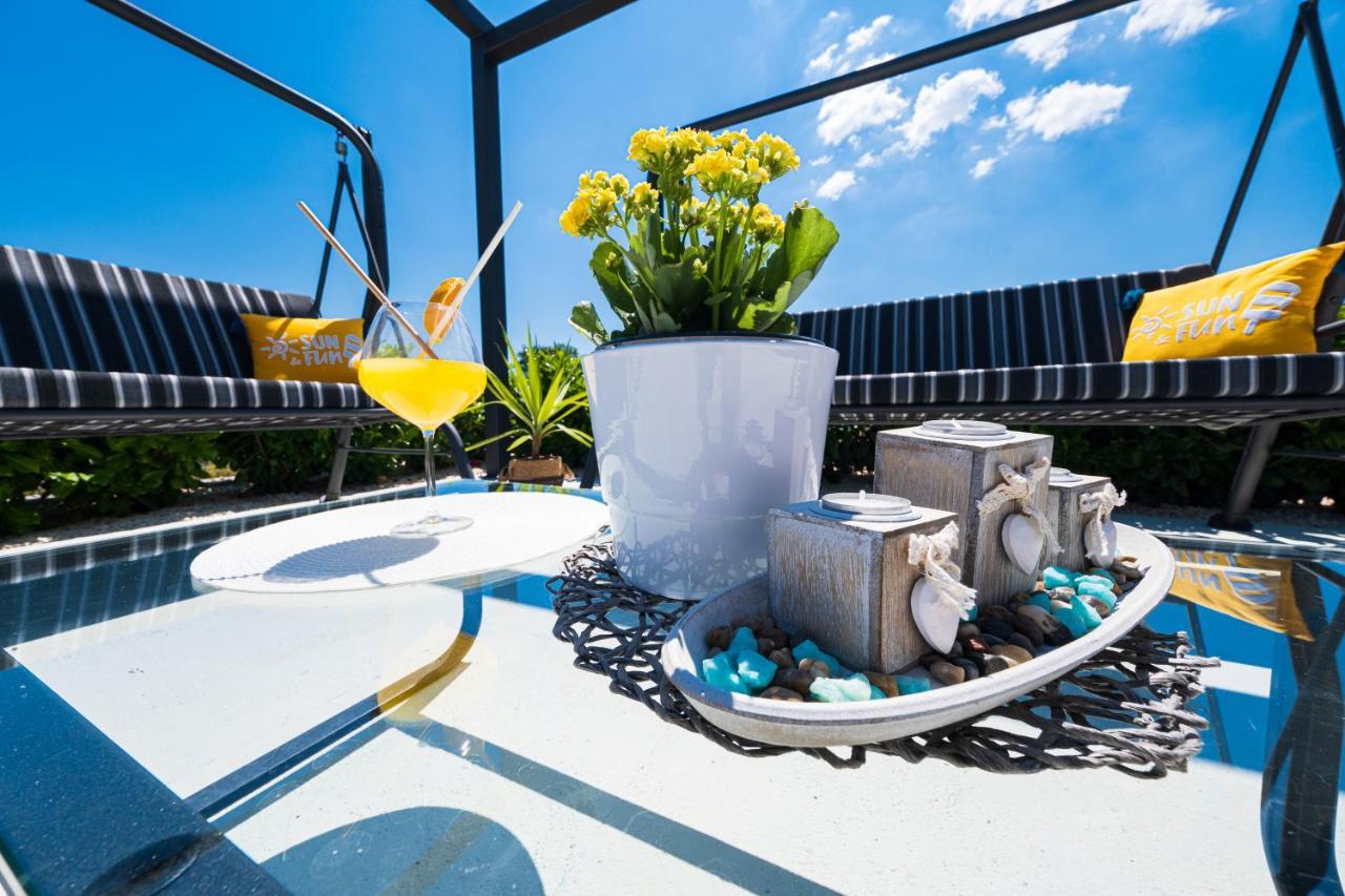 Villa Sky - Heating Pool Kastel Novi Екстер'єр фото