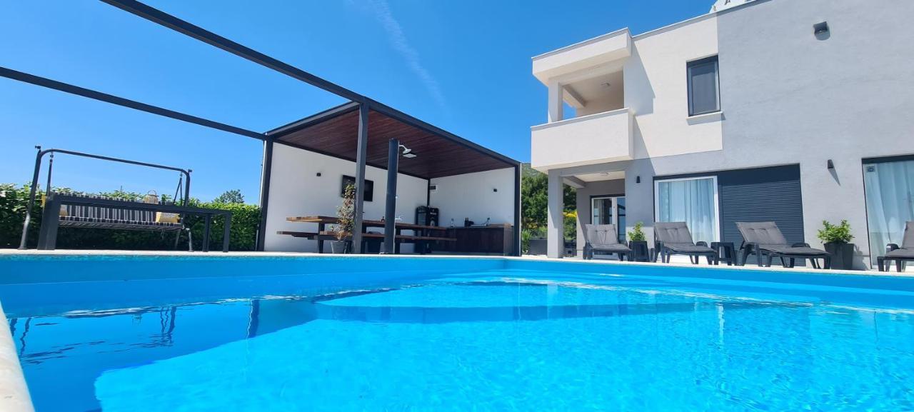 Villa Sky - Heating Pool Kastel Novi Екстер'єр фото