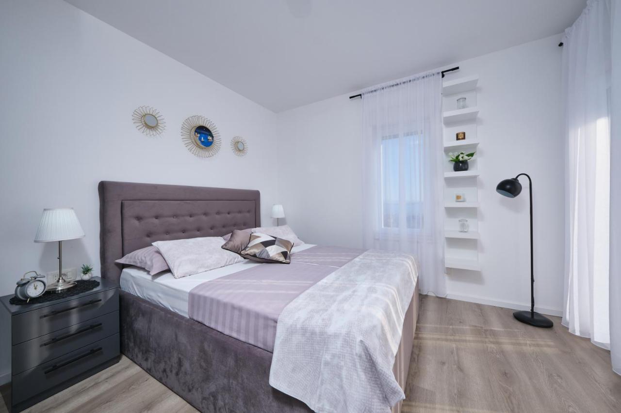 Villa Sky - Heating Pool Kastel Novi Екстер'єр фото