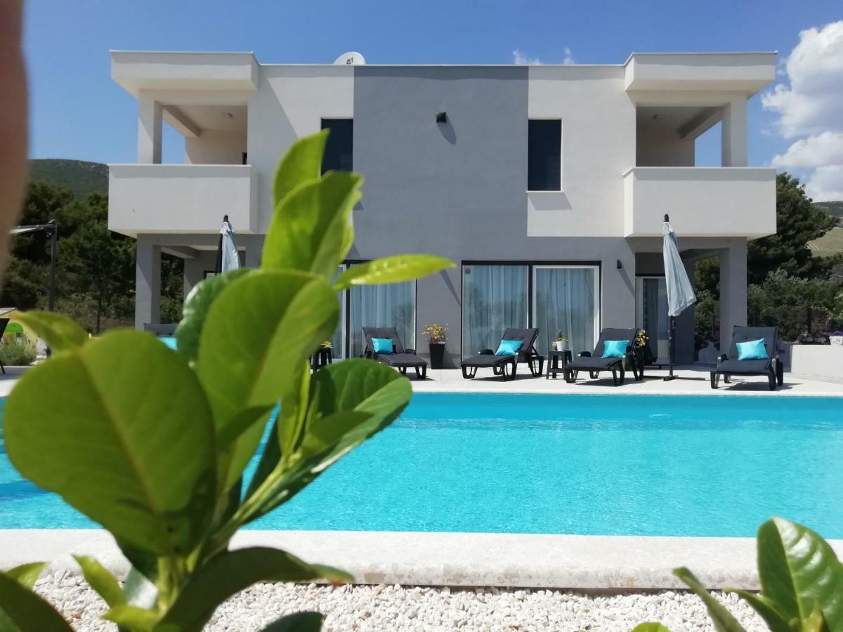 Villa Sky - Heating Pool Kastel Novi Екстер'єр фото